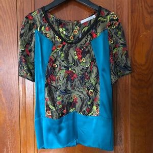 BILLTORNADE 100% Silk Botton Back Blouse
